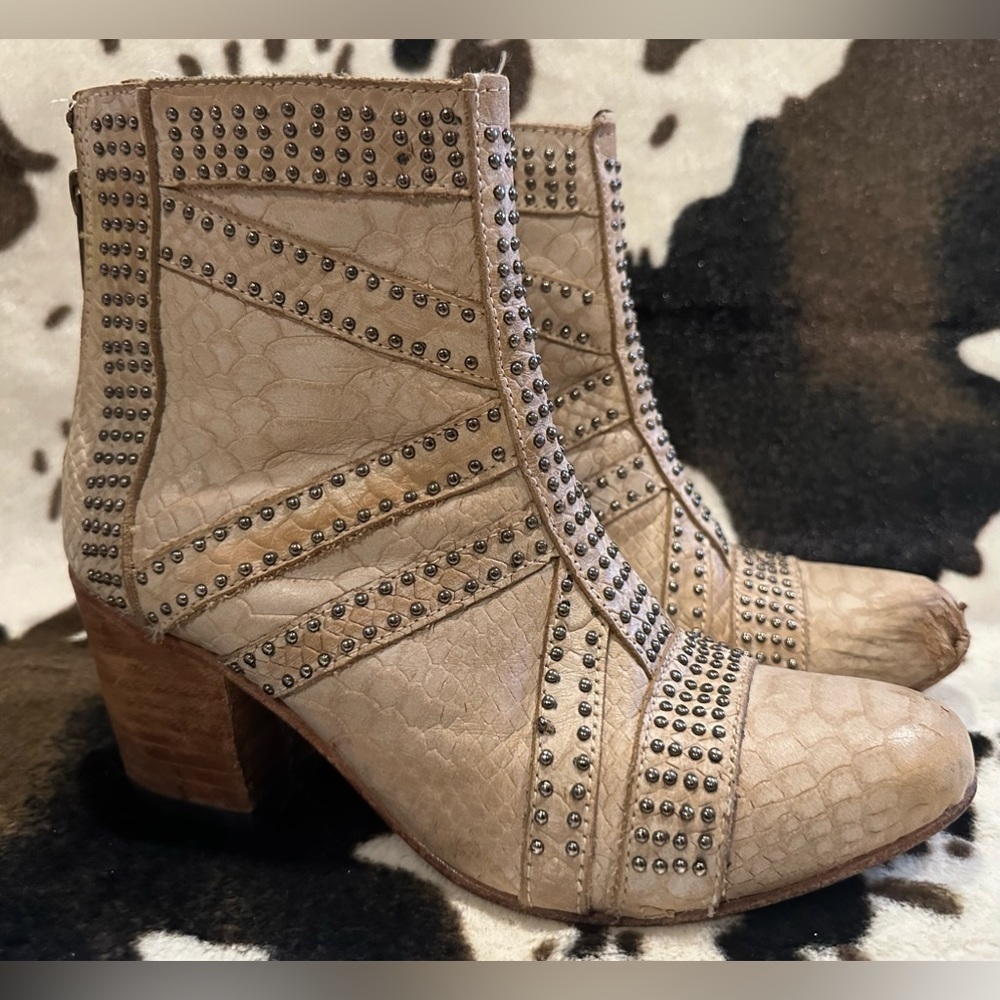 Freebird by Steven Nelle Leather Ankle Boot Size 5